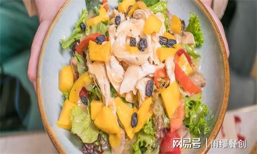 江南官方体育app下载健身餐的食材搭配(图1)