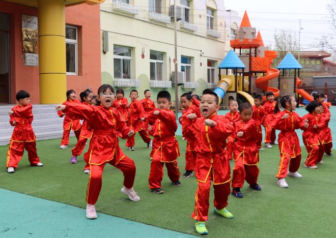 江南体育北京市密云区第九届幼儿园体育节 幼儿园上演冬奥项目运动“秀”(图4)